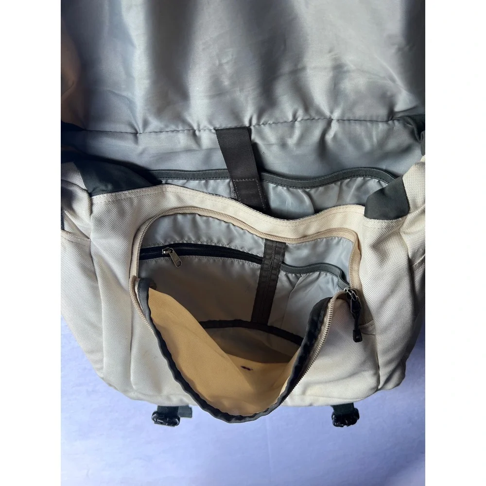 Patagonia Messenger Bag Cream Black Canvas Laptop Commuter Crossbody Bag